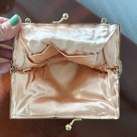 Vintage Gold Beaded Clamshell Clutch or Crossbody Bag - Picture 6 of 6